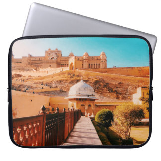 FUNDA PARA PORTÁTIL ROJA DE MURO