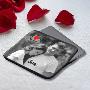 Funda Para Portátil Romántica foto de pareja de San Valentín en el cor