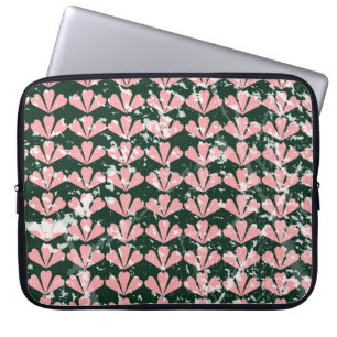 Funda Para Portátil Ropa de corazones y flores.