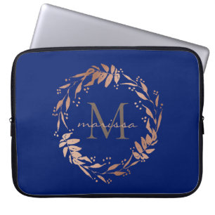 Funda Para Portátil Rosa de Monograma Eucalipto de Oro Wreath sobre az