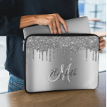 Funda Para Portátil Rosa Purpurina de oro gotea Metalizado Monograma a<br><div class="desc">Este diseño puede ser personalizado en el área proporcionada cambiando la foto y/o el texto. O puede personalizarse haciendo clic en Personalizar esta plantilla y, a continuación, eligiendo la opción de hacer clic en el personalizar y eliminando o cambiando el color del fondo, agregando texto, cambiando el color o estilo...</div>