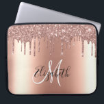 Funda Para Portátil Rosa Purpurina de oro gotea Metalizado Monograma a<br><div class="desc">Este diseño puede ser personalizado en el área proporcionada cambiando la foto y/o el texto. O puede personalizarse haciendo clic en Personalizar esta plantilla y, a continuación, eligiendo la opción de hacer clic en el personalizar y eliminando o cambiando el color del fondo, agregando texto, cambiando el color o estilo...</div>