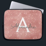 Funda Para Portátil Rosa Rosa Rosa Dorada Esparkle Monograma moderno N<br><div class="desc">Manga de nombres de monograma modernos con espuma de oro rosa. Esta manga se puede personalizar para incluir su nombre inicial y su nombre de pila.</div>