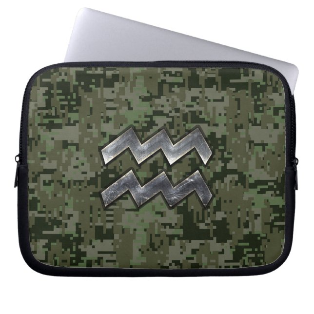Funda Para Portátil Rótulo Aquarius sobre camo digital verde oliva (Frente)