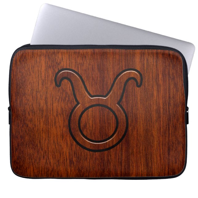Funda Para Portátil Rótulo Taurus Zodiac en Mahogany como impresión (Frente)
