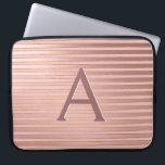 Funda Para Portátil Rubor Pink and Gold Stripes Monograma Girona<br><div class="desc">Rubor Rosa y Faux Relieve metalizado dorado Bandas Elegante Funda Monograma. Este funda se puede personalizar para incluir su nombre inicial y su nombre de pila.</div>