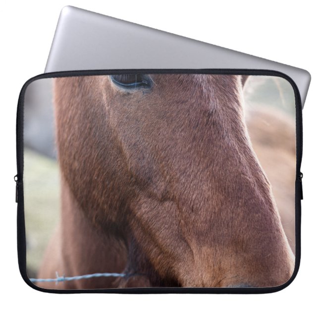 FUNDA PARA PORTÁTIL SAD HORSE (Frente)