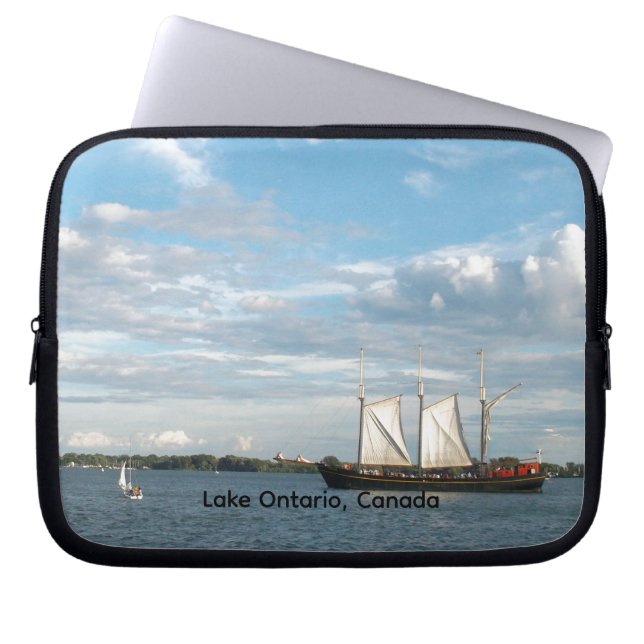 Funda Para Portátil Sailing on Lake Ontario Laptop Sleeve (Frente)