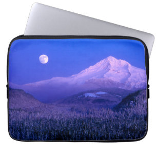 Funda Para Portátil Salida de la luna sobre Mt. Hood Oregon en inviern