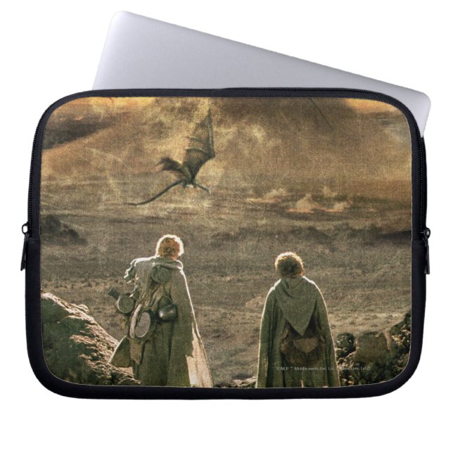 Funda Para Portátil Sam y FRODO™ se acercan al Monte Doom (Frente)