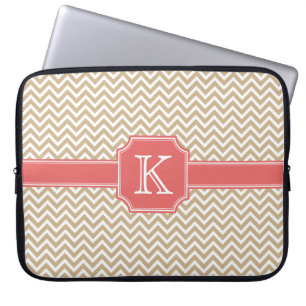 Funda Para Portátil Sand Color Chevron Pattern Red Monogram