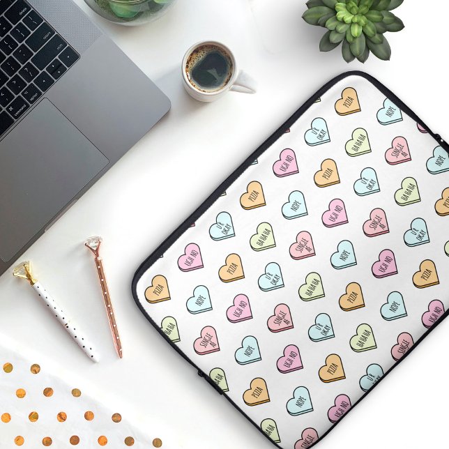 Funda Para Portátil Sarcástico patrón cardíaco de San Valentín (Sarcastic Valentine’s Candy Heart Pattern Laptop Sleeve)