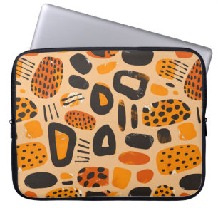 Funda Para Portátil "Savanna Pop: Vibes tribales en Naranja y negro"