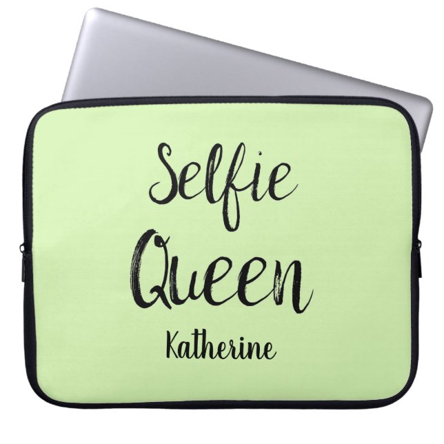 Funda Para Portátil Selfie Nombre de Reina Personalizado Lime Green (Frente)