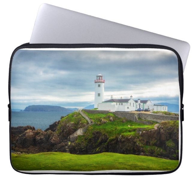 Funda Para Portátil Sentinel of the Atlantic – Fanad Head (Frente)