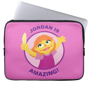 Funda Para Portátil Sesame Street Julia Sosteniendo una Pluma