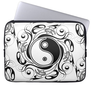 Funda Para Portátil Símbolo Yin & Yang en estilo de tatuaje en blanco