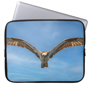 Funda Para Portátil Sky Sovereign: Águila Pescadora en Vuelo