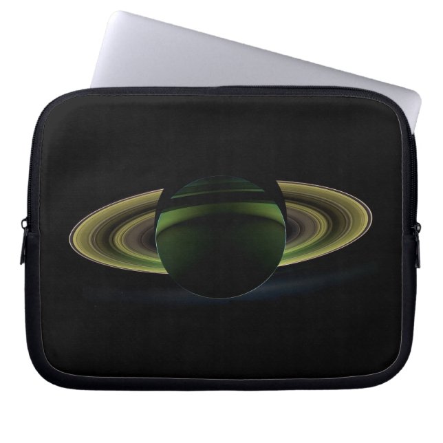 Funda Para Portátil Sol brillando detrás del planeta Saturno inclinánd (Frente)