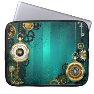 Funda Para Portátil Steampunk Jewelry Watch sobre un fondo verde
