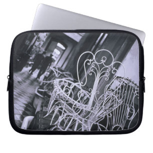 Funda Para Portátil Sudamérica, Argentina, San Telmo. Sillas viejas