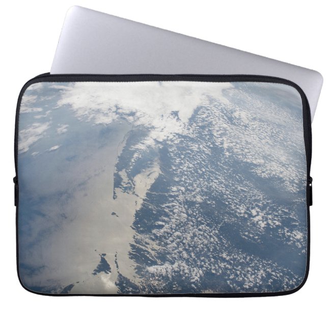 Funda Para Portátil Sunglint En La Costa De Massachusetts. (Frente)
