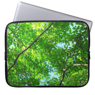 Funda Para Portátil Tapa de ramas verdes y empalagosas con cielo azul