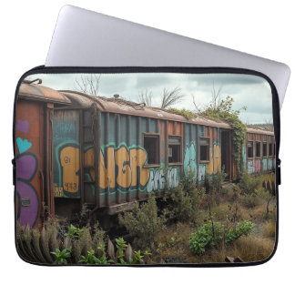 Funda Para Portátil The Forgotten Railway – Abandoned Graffiti Train