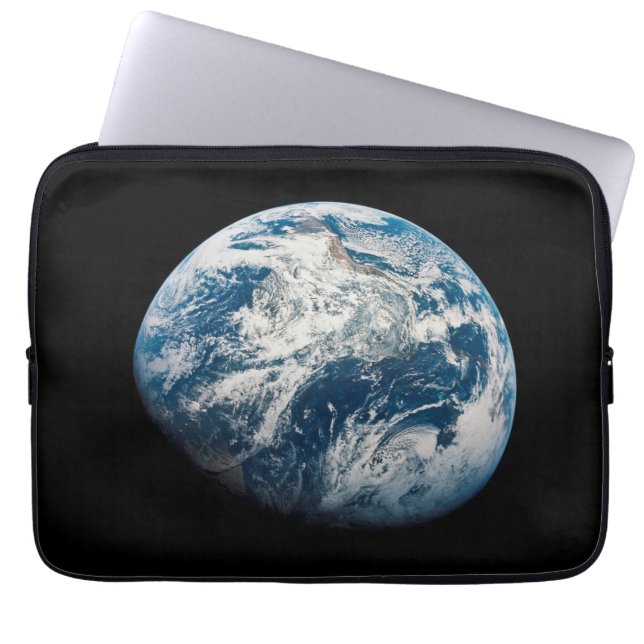 Funda Para Portátil Tierra Tomada De La Nave Espacial Aollo 8. (Frente)