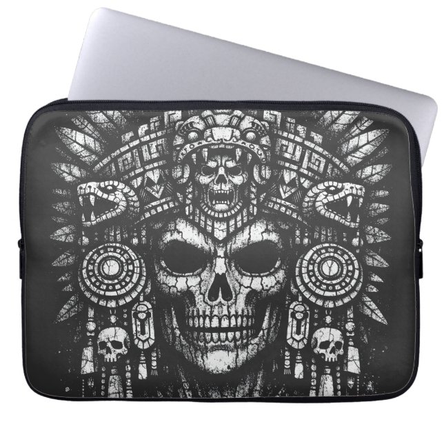 Funda Para Portátil Tocado de cráneo Azteca por BurnsInHell (Frente)