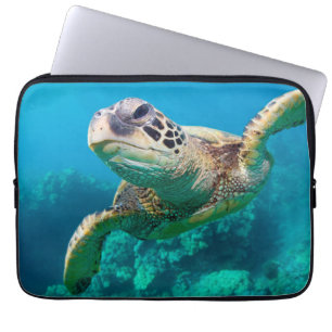 Funda Para Portátil Tortuga de mar verde que nada sobre el arrecife de