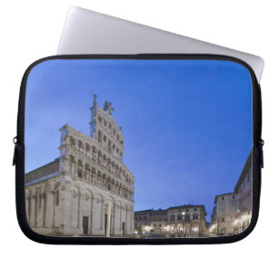 Funda Para Portátil Toscana, Lucca, Piazza San Michele al amanecer