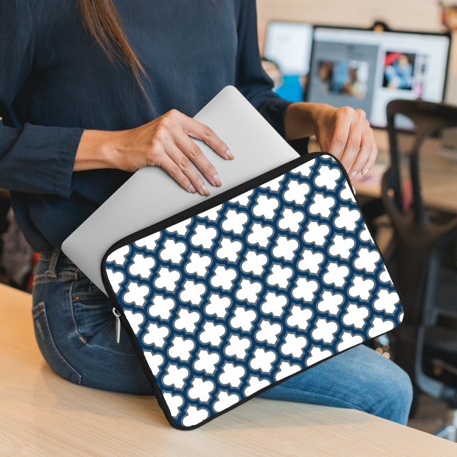 Funda Para Portátil Trellis azul blanco y naval, Entramado, Quatrefoil (Subido por el creador)