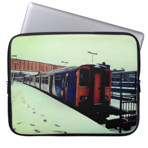 Funda Para Portátil Tren azul y amarillo, en la nieve