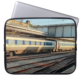 Funda Para Portátil Tren beige y marrón