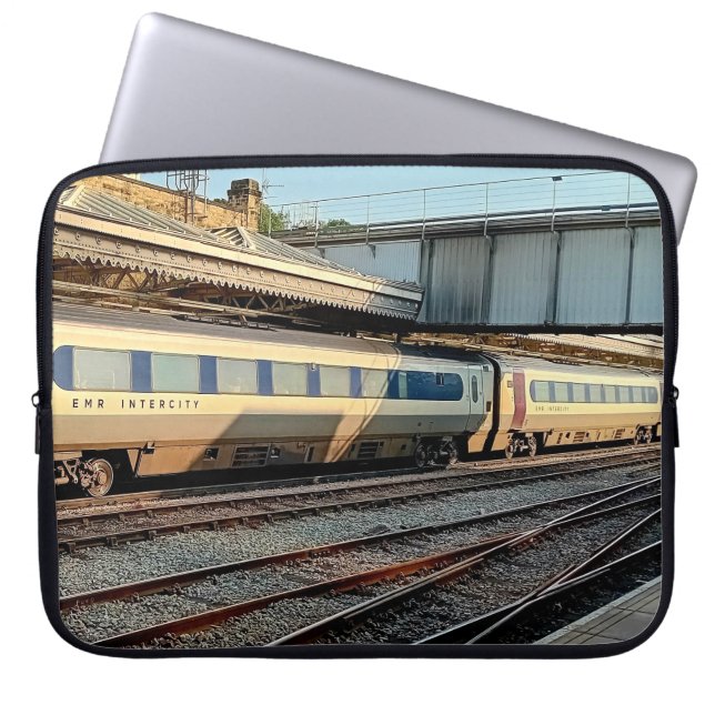 Funda Para Portátil Tren beige y marrón (Frente)