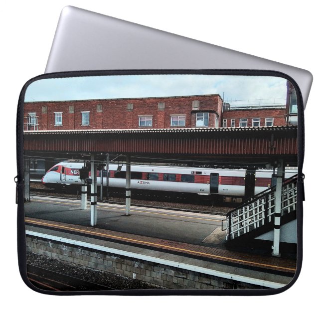 Funda Para Portátil Tren rojo y blanco (Frente)