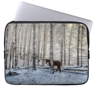 Funda Para Portátil Un caballo y un bosque en Sunrise Equine Photo