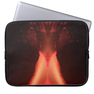 Funda Para Portátil Un volcán de Naranja y fuego rojo
