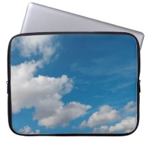 Una cadena de nubes
