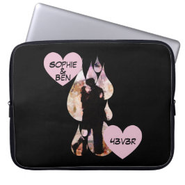 Funda Para Portátil Under Umbrella: Romantic Couple Kissing in Rain