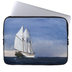 Funda Para Portátil Velero en el mar Báltico