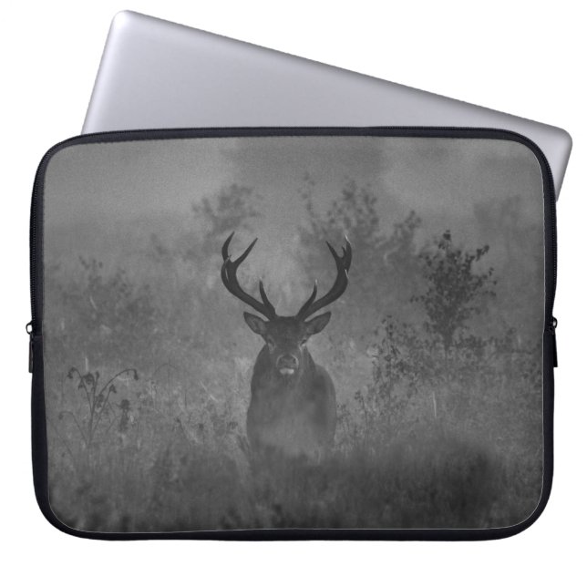 Funda Para Portátil Venado En La Niebla (Frente)