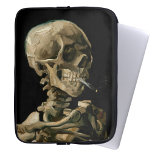 Funda Para Portátil Vincent van Gogh - Calavera con cigarrillo en llam<br><div class="desc">Cabeza de un Skeleton con un cigarrillo en llamas / Calavera con cigarrillo en llamas / Crane de squelette fumant une cigarrillo - Vincent van Gogh,  1885</div>