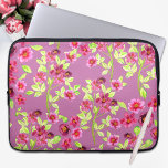 Funda Para Portátil Vintage Country Garden Flores Pink Green<br><div class="desc">Vintage Country Garden Flores con manga de portátil verde rosa .</div>