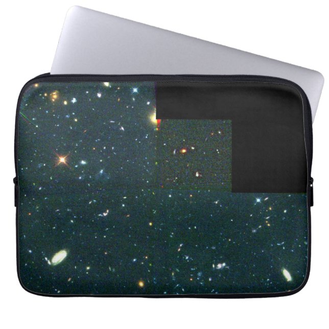 Funda Para Portátil Vista de galaxias lejanas y débiles revela joven G (Frente)