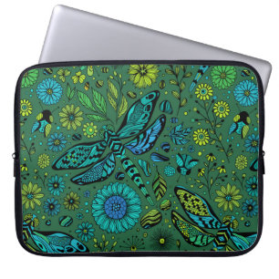 Funda Para Portátil Volar, volar libélula sobre verde esmeralda
