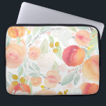 Funda Para Portátil Watercolor Peach Florals Patrón Portátil SLeeve<br><div class="desc">Funda para portátiles con patrón de color de agua Peach Florals. Elegante manga portátil con ilustraciones acuáticos de melocotones,  flores y follaje. Luminoso y alegre,  perfecto para cualquiera.</div>
