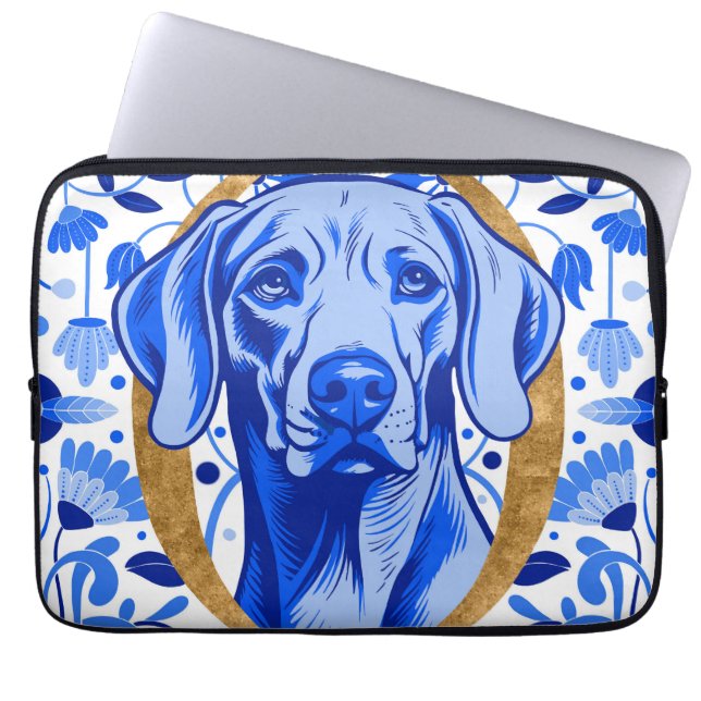 Funda Para Portátil Weimaraner peering thru the letter "O" in Gold (Frente)