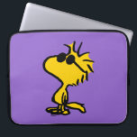 Funda Para Portátil Woodstock en gafas de sol<br><div class="desc">Echa un vistazo a este diseño super lindo con lentes de sol geniales de Woodstock.</div>